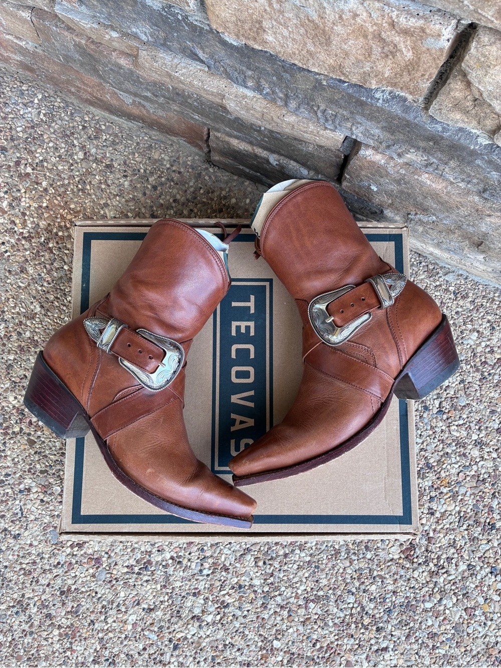 Tecovas The Dakota Cowboy Boots in Saddle with Silver Buckle